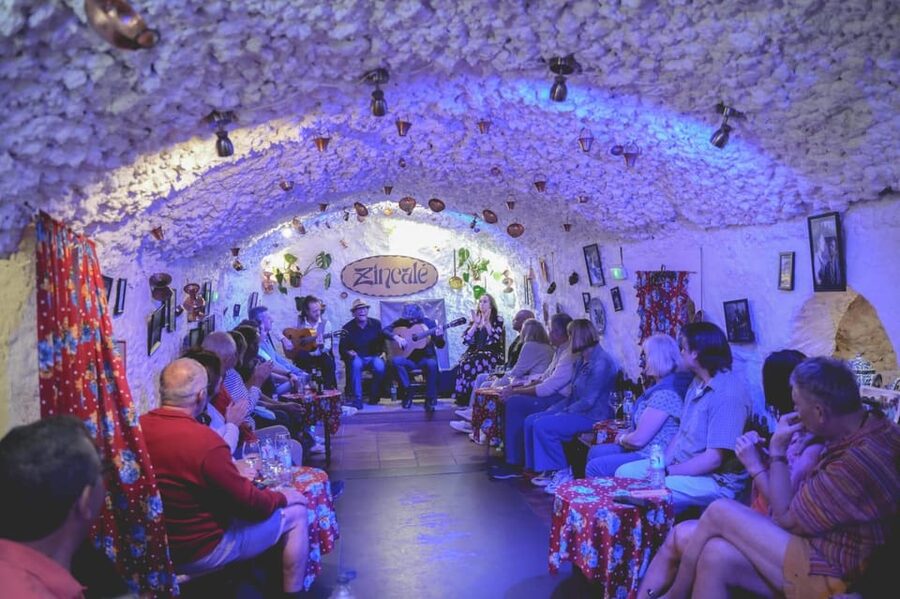 Granada: Live Flamenco Show - The 50-minute performance, from guitar to footwork