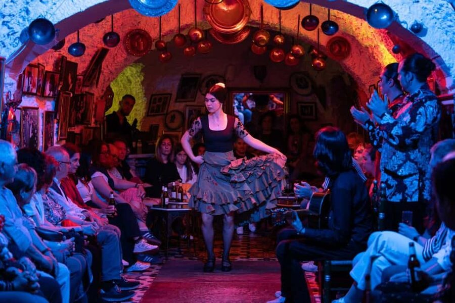 Granada: Los Amayas Cave Flamenco Show in Sacromonte - Why Sacromonte changes the flamenco experience