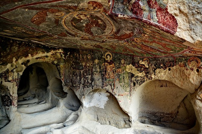 Green Cappadocia Underground City and Valleys Tour. Lunch incl. - Descending into Derinkuyu Underground City