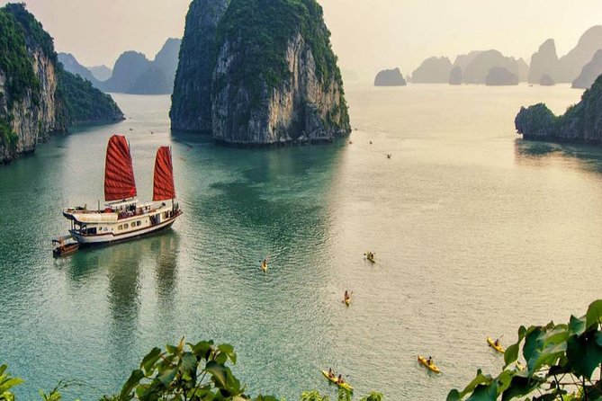 Halong Bay Full Day with Kayaking, Hiking viewpoint, Cave - Deluxe To Luxury - Who will enjoy this Halong Bay day trip?