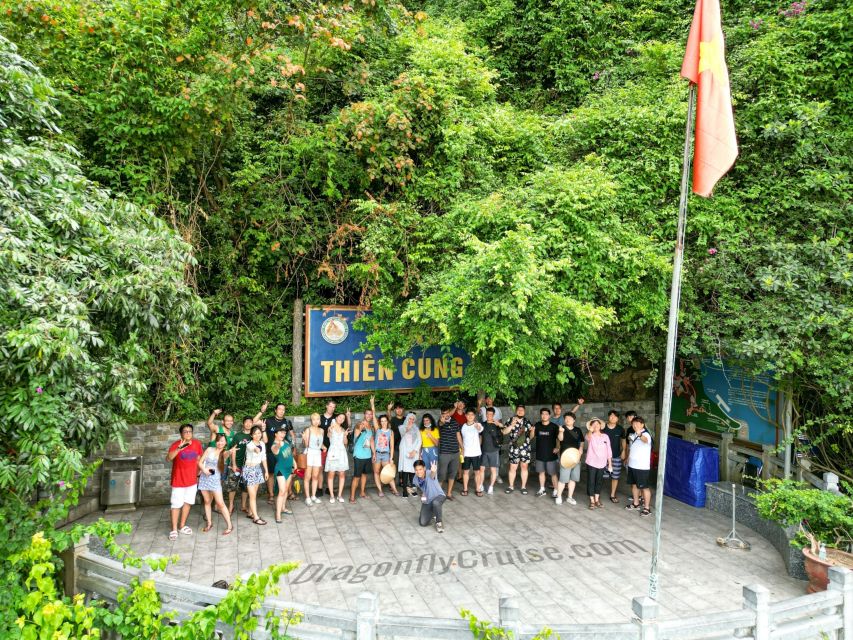 Hanoi: Islands & Caves Ha Long Cruise with Lunch & Kayaking - What you actually eat at lunch