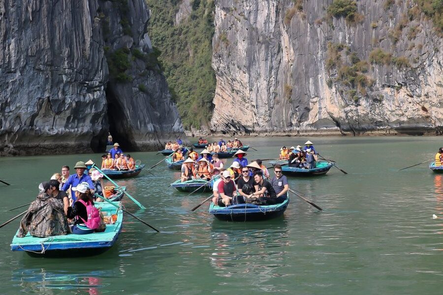 Hanoi: Islands & Caves Ha Long Cruise with Lunch & Kayaking - Who will get the most from this tour