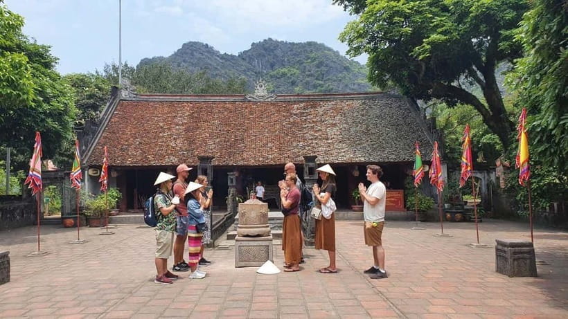 Hanoi/Ninh Binh: 1-Day Tam Coc/Trang An, Hoa Lu & Mua Caves - What the $45 price really includes