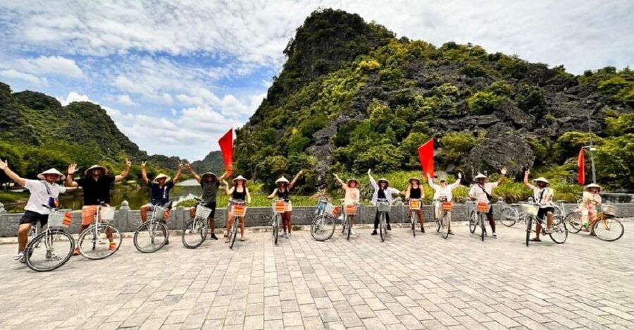 Hanoi: Ninh Binh, Hoa Lu, Tam Coc and Mua Cave Day Trip - A gentle cycle through Ninh Binh’s countryside
