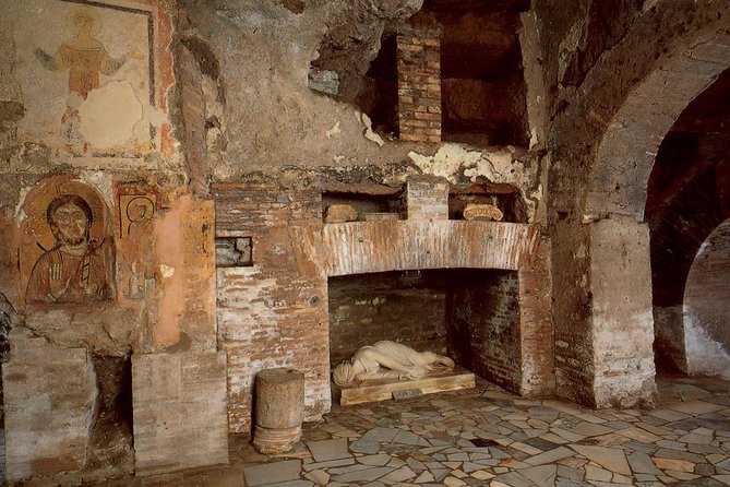 Hidden Gems & Rome Catacomb Semi Private Tour by golf cart - Why this short Rome tour works