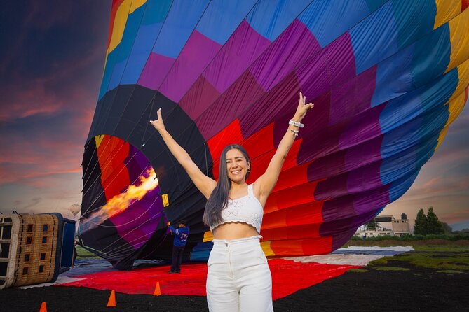 Hot Air Balloon Flight with Breakfast Cave and Pyramids Tour - Breakfast inside a natural cave