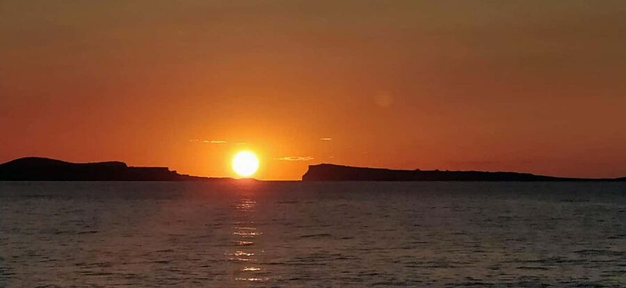 Ibiza: Snorkeling, Sunset Beach and Cave Boat Trip - Meeting in San Antonio and getting ready