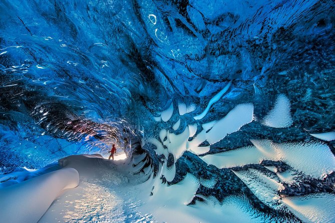 Ice Cave Tour in the National Park of Vatnajökull - Crowds are the biggest threat to the magic