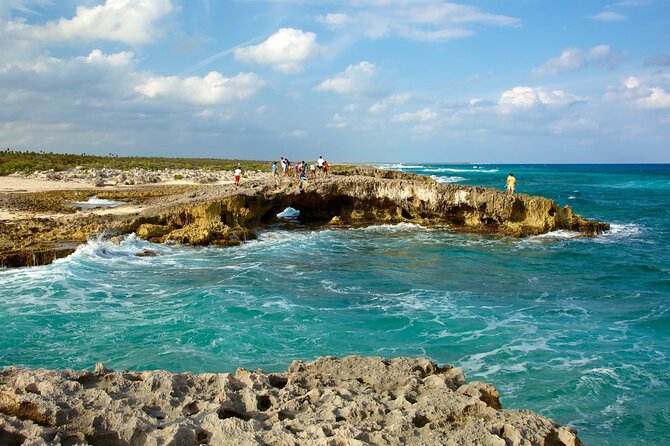 Jade Caverns Private Jeep Tour with Lunch and Snorkeling - Guides are the key to the experience