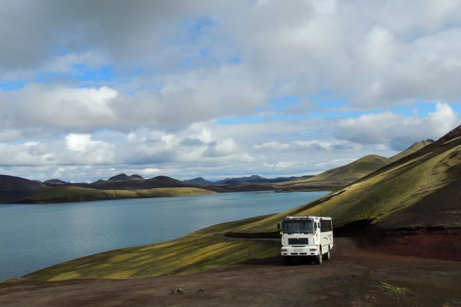 Jökulsárlón: Vatnajökull Ice Cave Guided Tour - Who should book this experience?