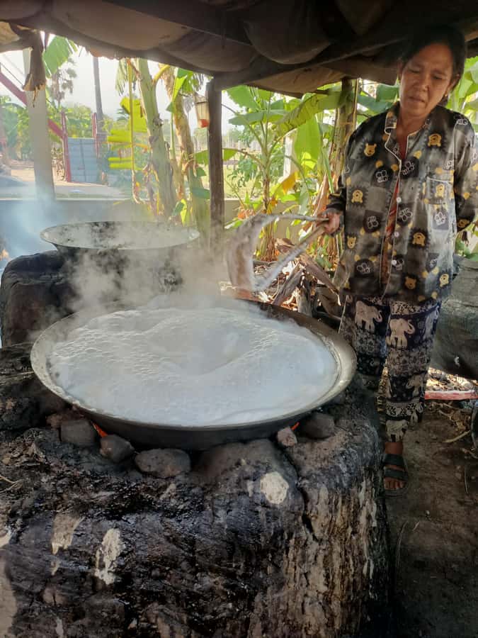 Kampot Countryside include Pepper farm, Salt field & Lake - Is $16 good value?