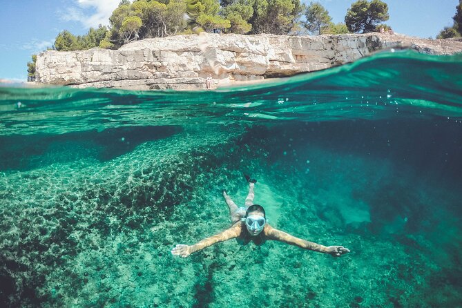 Kayak tour in Pula to Valley of Tears/free drinks+photos included - What to bring and how to prepare