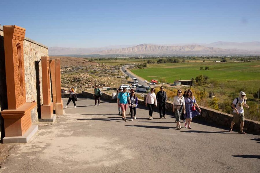 Khor Virap, Noravank and Birds' Cave Trip with Wine Tasting - Who will get the most from this tour