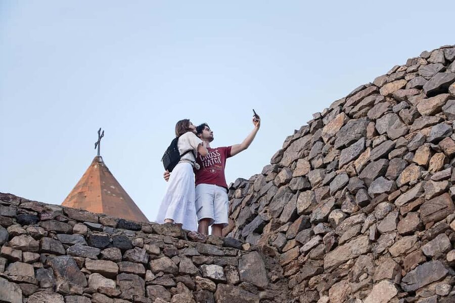 Khor Virap, Noravank and Birds' Cave Trip with Wine Tasting - Guides, vehicles, and the feel of the day