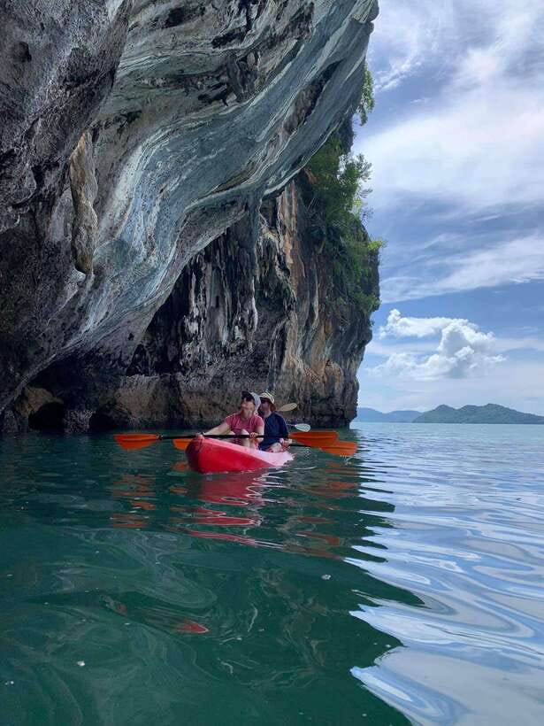 Ko Lanta: Half-Day Kayaking, Talabeng, Sea Cave & Mangrove - Koh Aung, a small island made for photos
