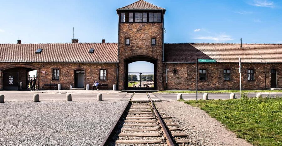 Krakow: Auschwitz-Birkenau & Wieliczka Salt Mine Day Tour - Is $142 good value?