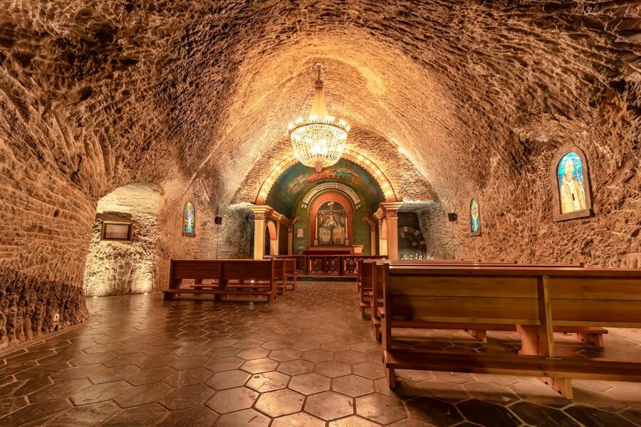 Krakow: Wieliczka Salt Mine Fast-Track Ticket & Guided Tour - The long walk out is part of the plan
