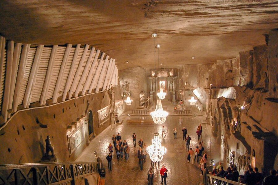 Krakow: Wieliczka Salt Mine Guided Tour - The 800-step descent