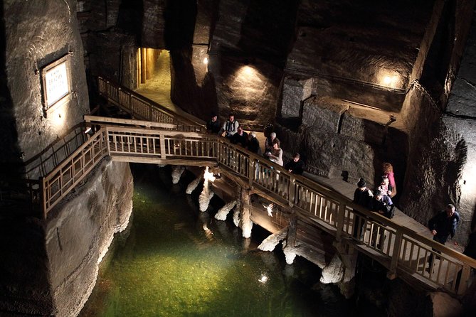 Krakow: Wieliczka Salt Mine Guided Tour with Hotel Pick-up option - Meeting the local mine guide