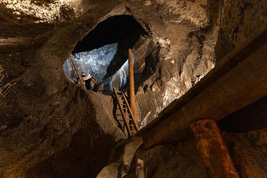 Krakow: Wieliczka Salt Mine Tour with Entry Ticket - The chapels and the mine’s quiet drama
