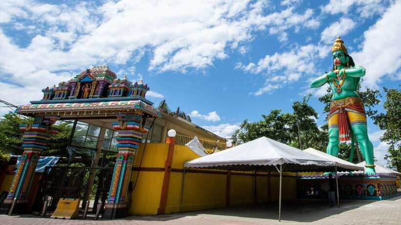 Kuala Lumpur: Batu Caves, Ramayana Caves & Kanching Falls - The theatrical Ramayana Cave