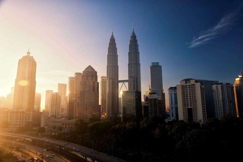 Kuala Lumpur: City Tour & Batu Caves Combo - Royal Kuala Lumpur and the green city center