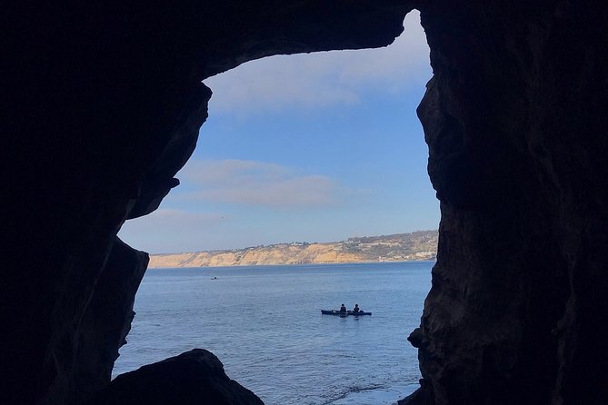 La Jolla Sea Caves Kayak Tour For Two (Tandem Kayak) - The surf ride back to shore