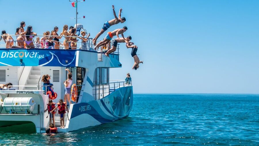 Lagos: Dolphins & Caves - Catamaran - The Snack and Onboard Comfort