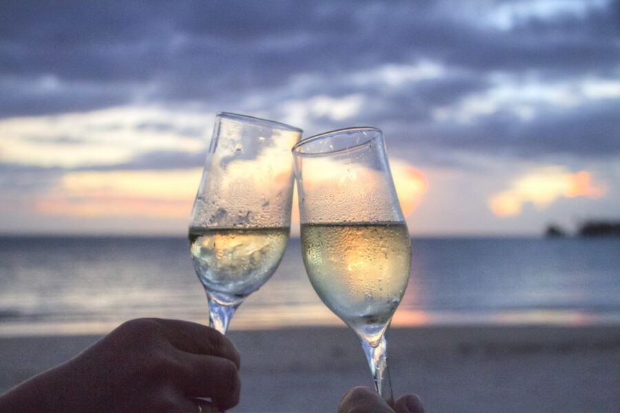 Lagos: Piedade Caves & Coastline - Catamaran - Sun nets, music, and the onboard bar