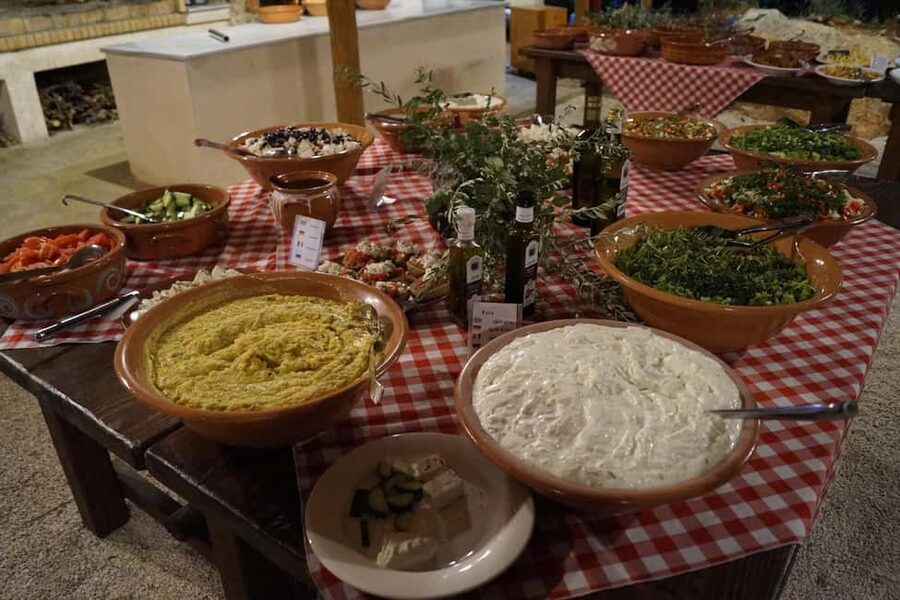 Lassithi, Zeus Cave, Olive Mill Farm & Knossos Combo Tour - Knossos after the plateau