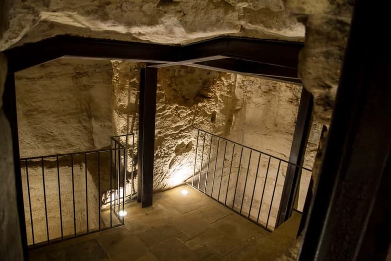 Lecce: Baroque Architecture and Underground Walking Tour - Key points at a glance