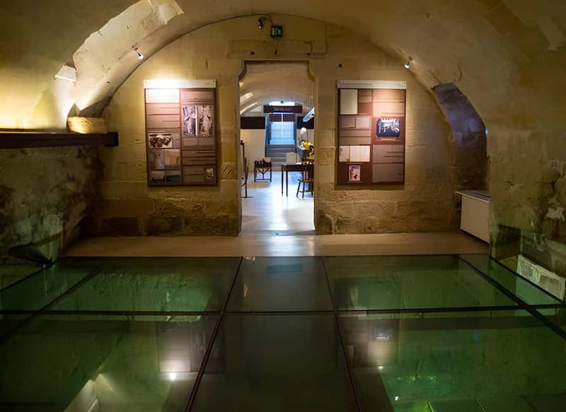 Lecce: Baroque Architecture and Underground Walking Tour - Piazza Sant’Oronzo and the Roman city below
