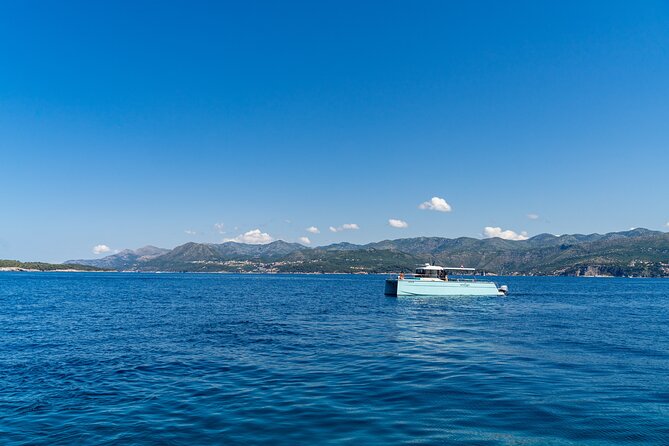Luxury Blue Cave and Elaphiti Islands Small Group Tour - Šunj Beach gives the four hours a change of pace