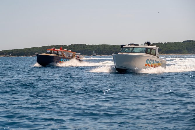 Luxury Blue Cave, Hvar and Vis Boat Tour from Split and Brac - The boat, crew and ride quality