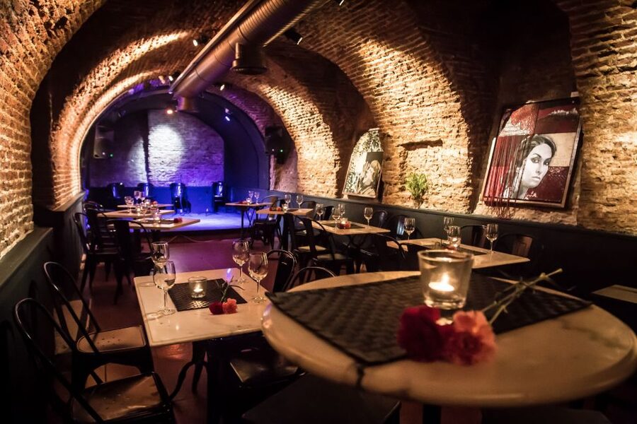 Madrid: La Cueva de Lola Flamenco Show Tickets with Drink - What $38 gets you