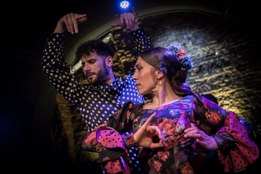 Madrid: La Cueva de Lola Flamenco Show Tickets with Drink - Inside the 17th-century cave