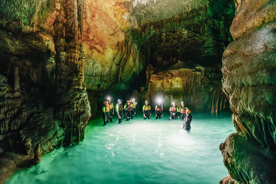 Mallorca: Cova des Coloms Caving Trip with Hotel Transfer - What the equipment does and does not solve