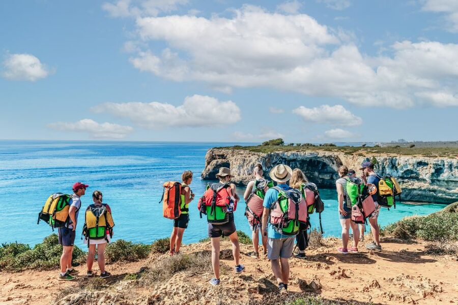 Mallorca: Cova des Coloms Caving Trip with Hotel Transfer - How the four-hour schedule works