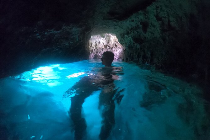 Mallorca: Kayaking, Sea Cave, Cliff Jumping & Snorkel Tour - Key points at a glance