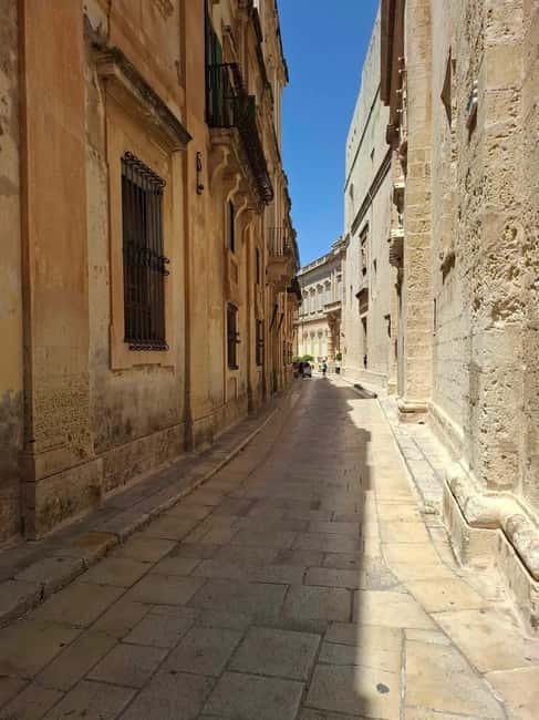 Malta: 5 hr Vintage Bus Tour - Mdina & Blue Grotto inc. food - Blue Grotto: the optional boat decision