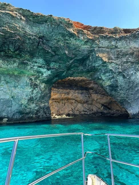 Malta: Comino, Gozo, Blue & Crystal Lagoon, and Caves Cruise - The opening cruise around Comino