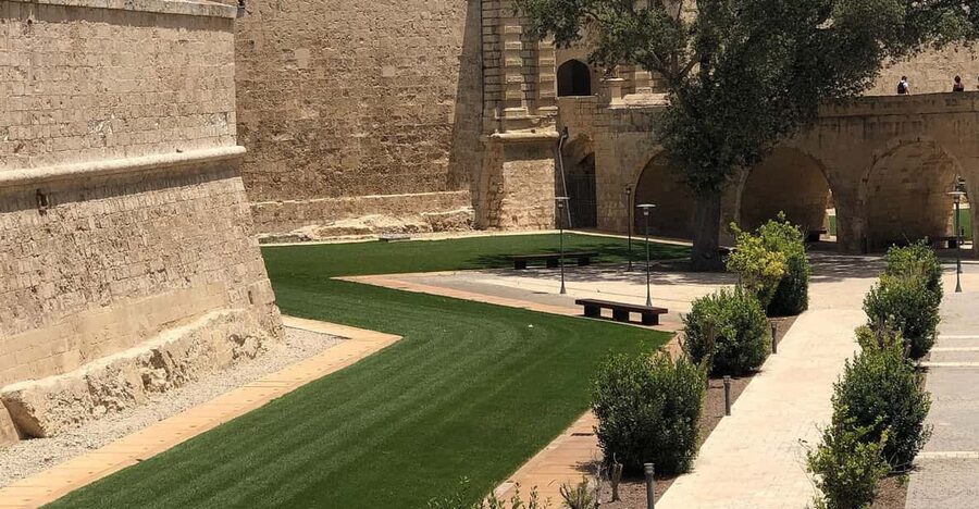 Malta: Mdina and Rabat Walking Tour with Catacombs - Walking Mdina’s narrow streets and noble palaces