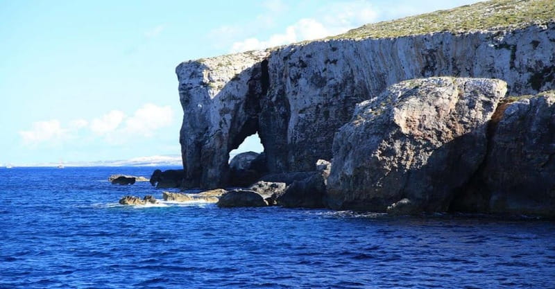 Malta: Private Boat Cruise with Caves, Beaches & Swim Stops - Is three hours enough?
