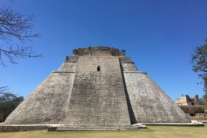 Merida : Guided tour of Uxmal, Kabah and Cenote with Lunch - The bilingual guiding style
