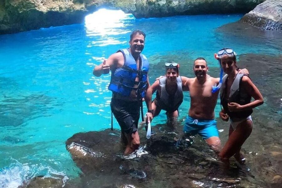 Moraig: Kayak Excursion to Moraig & Cave peces-testos - The first 25 minutes on the water