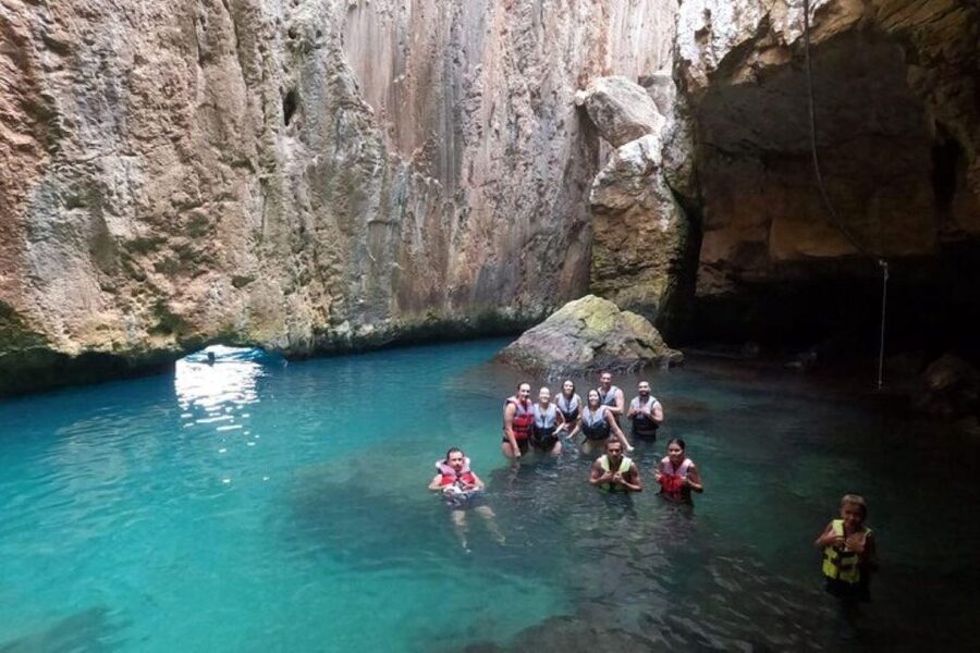 Moraig: Kayak Excursion to Moraig & Cave peces-testos - What the $55 price includes