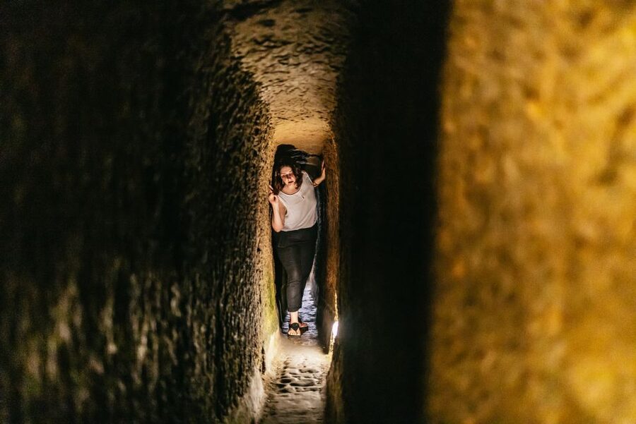 Naples: Spanish Quarters Underground Guided Tour - Who should book this underground walk?
