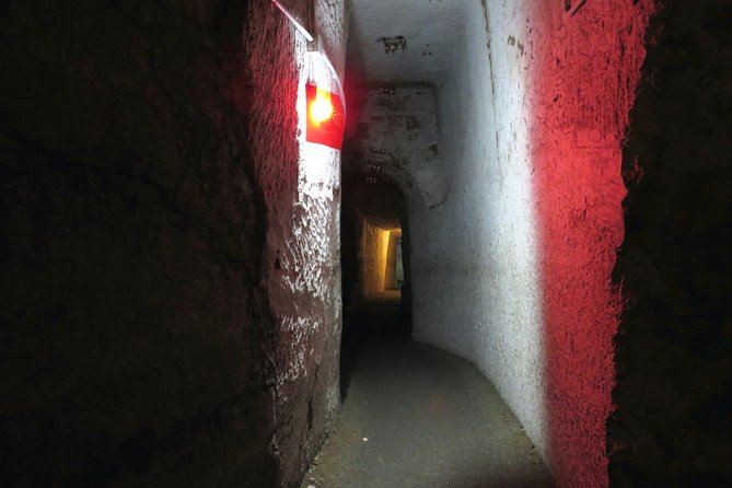 Naples Underground Spanish Quarters with Guide - The one-hour route and what you will see