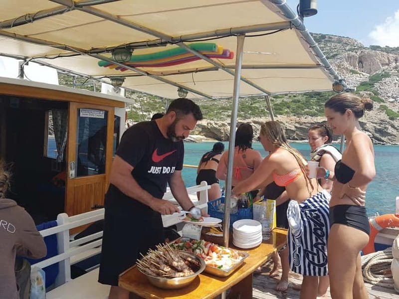 Naxos: Rina Cave-Koufonisi Cruise & Rina Cave Swim with BBQ - A full day from Agia Anna to the Small Cyclades