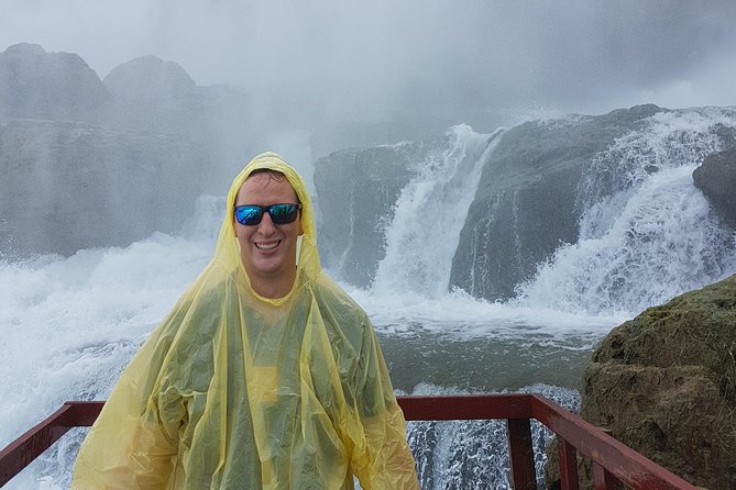 Niagara Falls USA: Maid of the Mist & Cave Adventure - Why the guide can make or break the morning